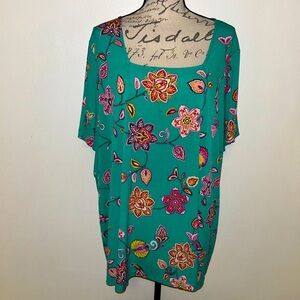 🌸Susan Graver Floral Top🌸